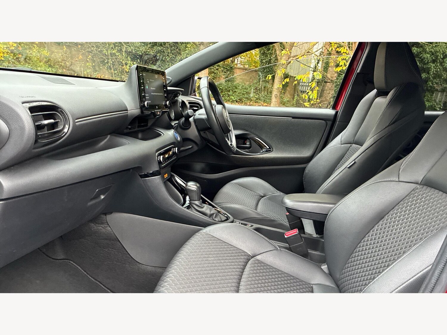 Used Toyota Yaris 2021 for sale - 76397978: Photo 12