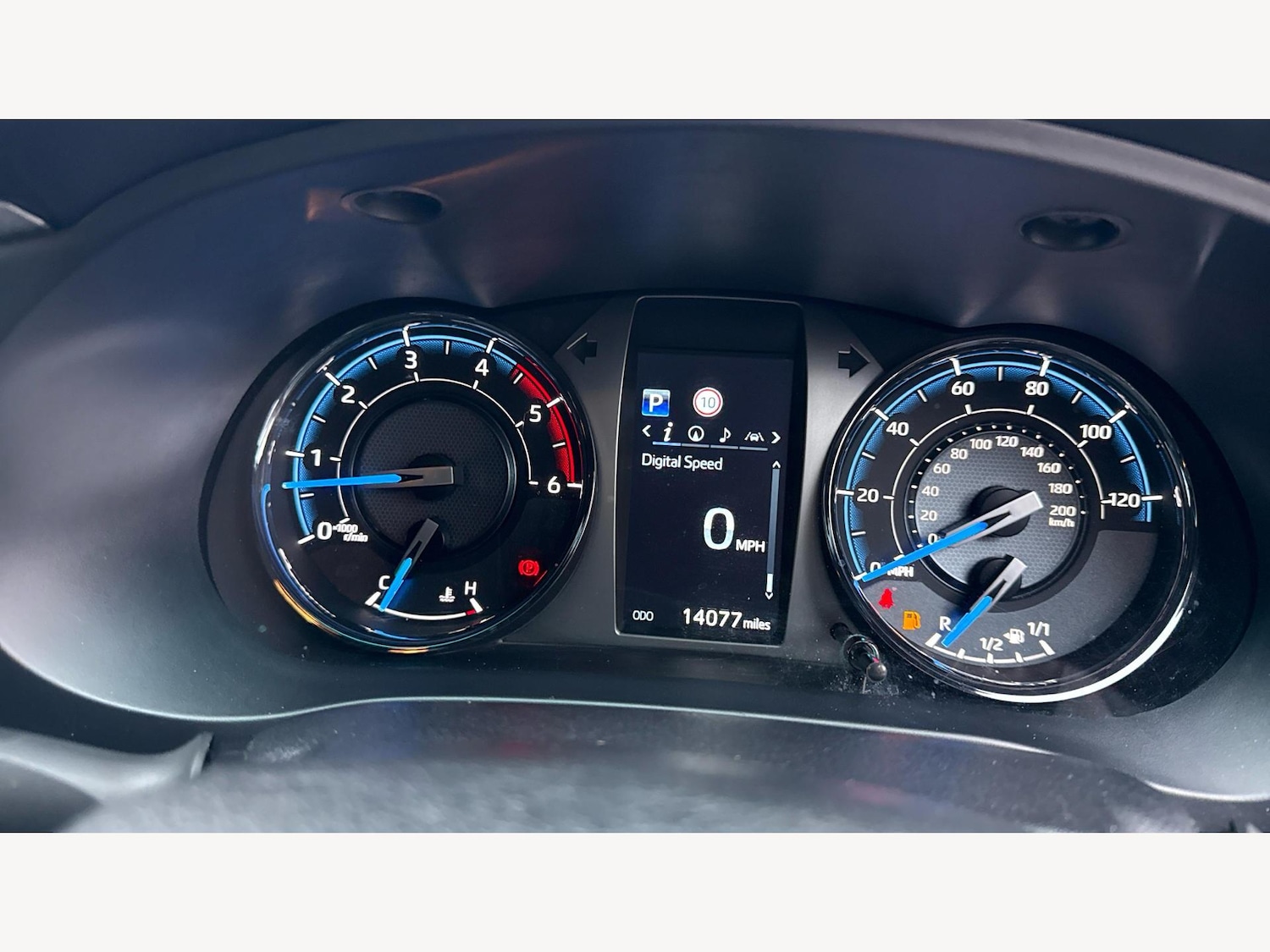 Used Toyota Hilux 2021 for sale - 77559584: Photo 11