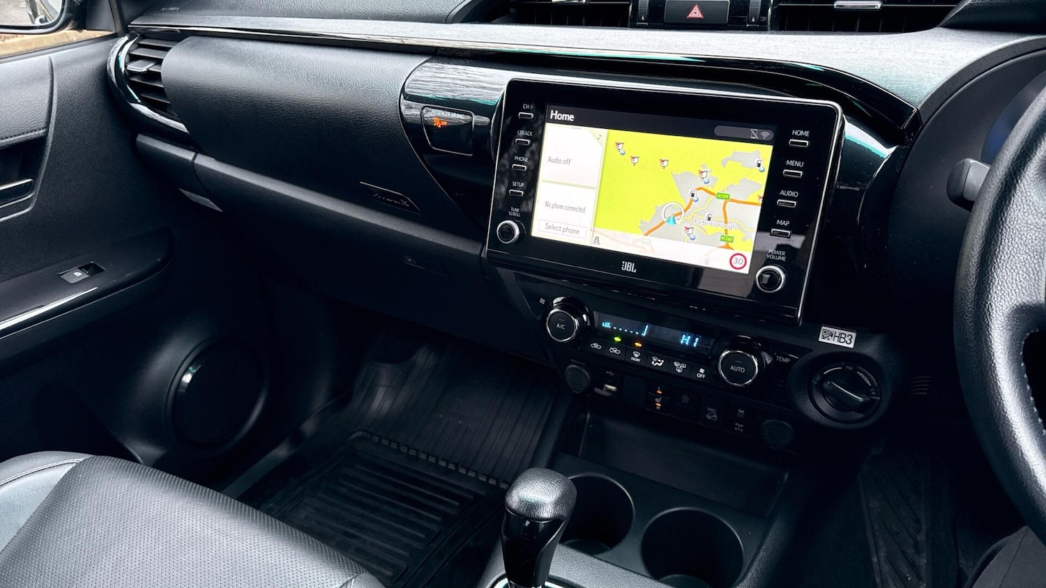 Used Toyota Hilux 2021 for sale - 77559584: Photo 41