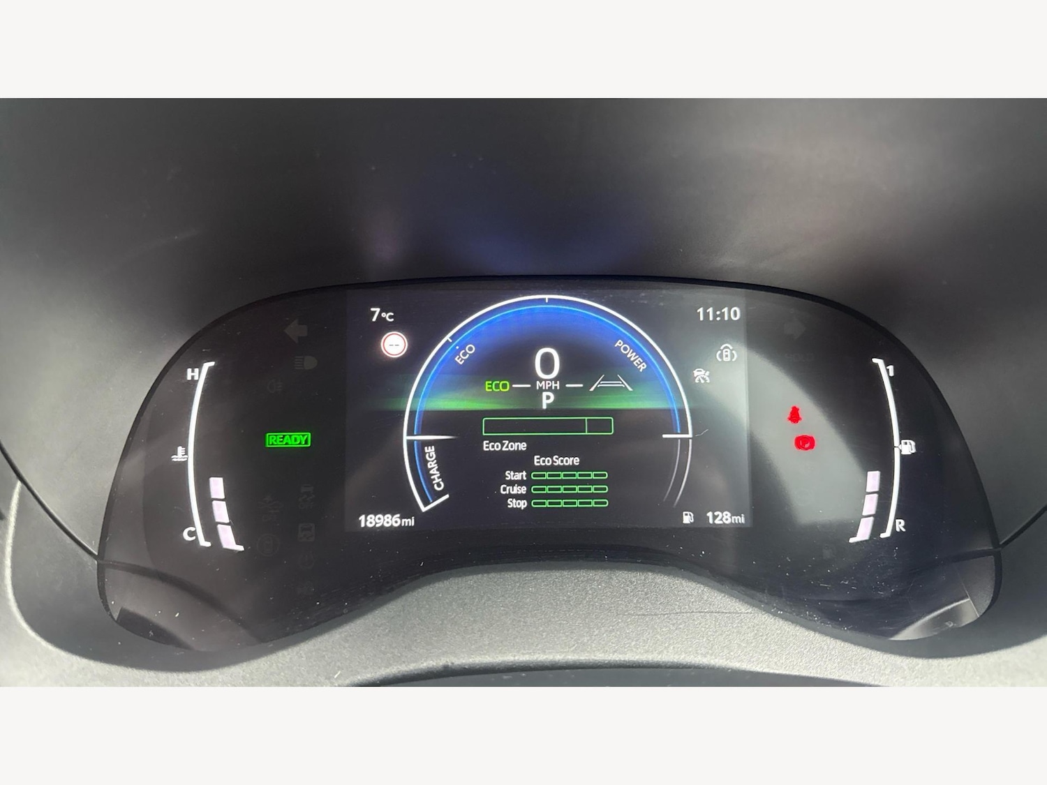 Used Toyota Yaris 2024 for sale - 77646835: Photo 11