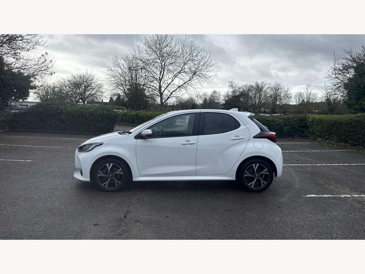 Used Toyota Yaris 2024 for sale - 77646835: Photo 19