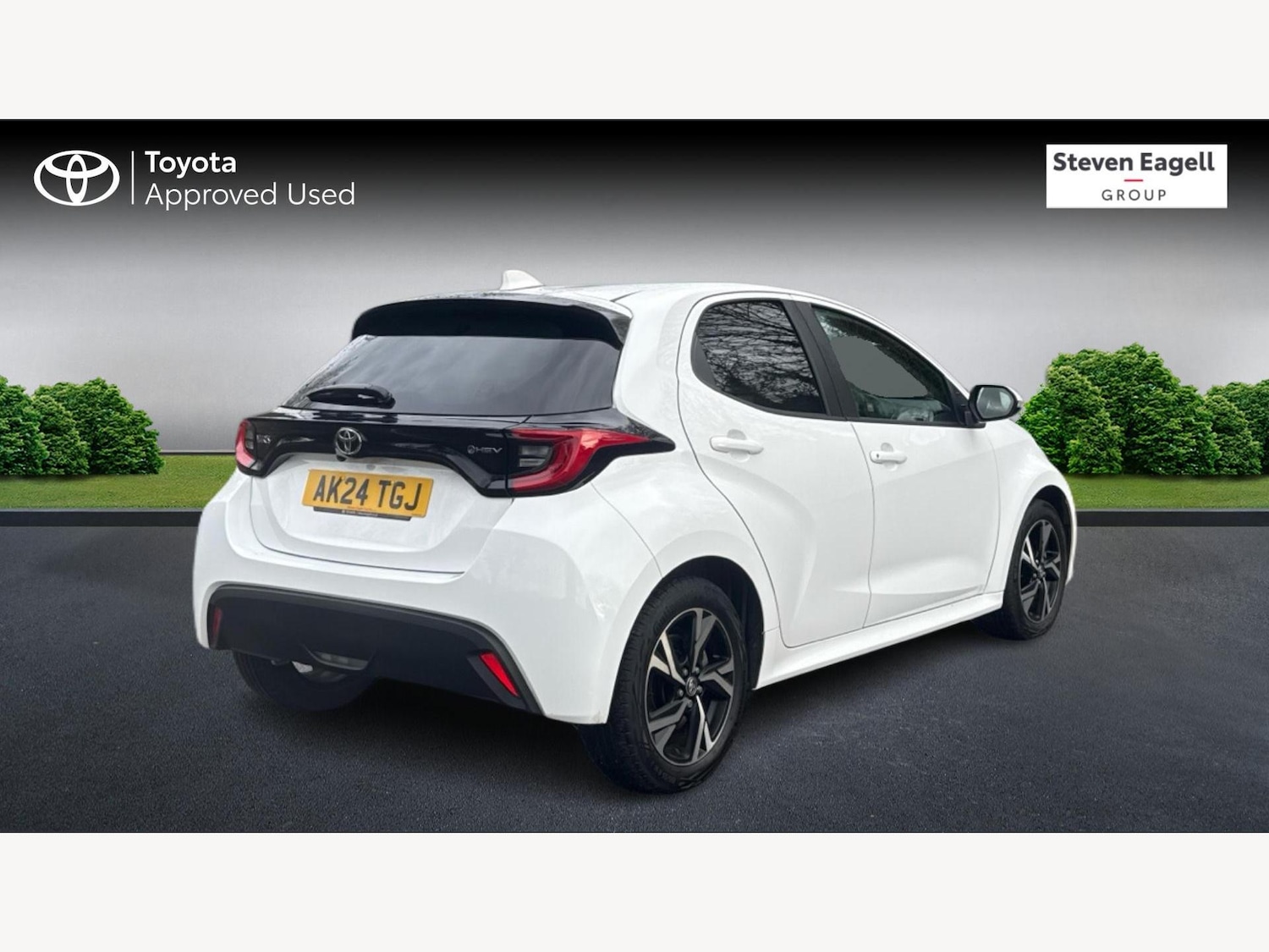 Used Toyota Yaris 2024 for sale - 77646835: Photo 2