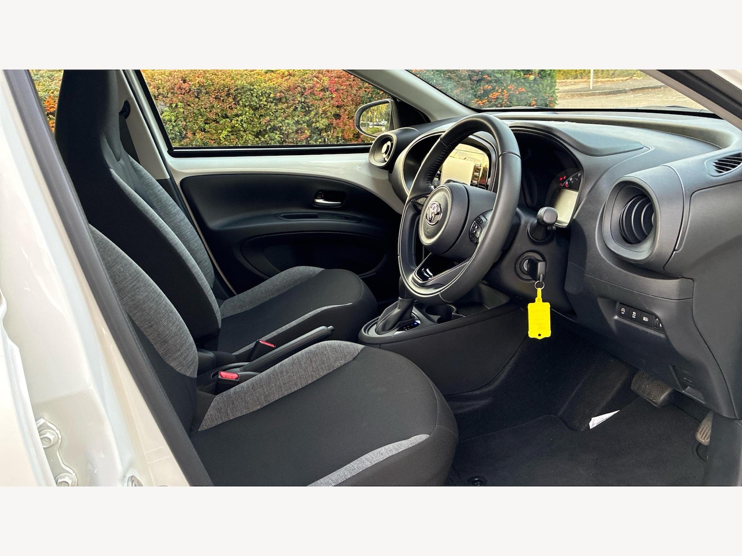 Used Toyota Aygo X 2023 for sale - 76360657: Photo 13