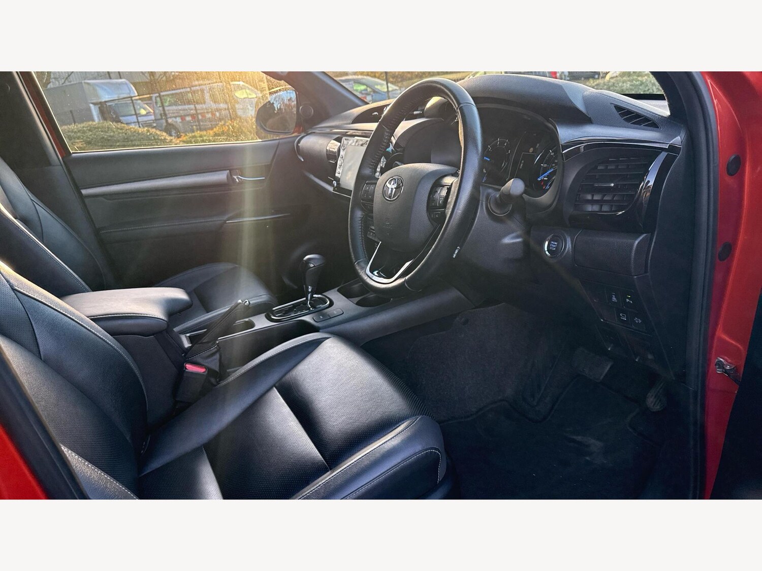 Used Toyota Hilux 2023 for sale - 77020906: Photo 13