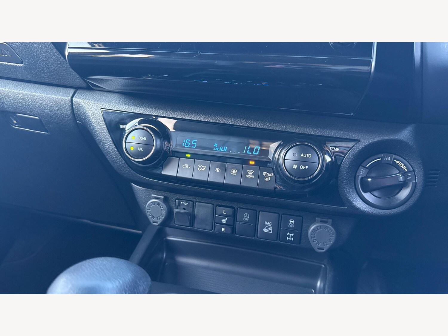 Used Toyota Hilux 2023 for sale - 77020906: Photo 22