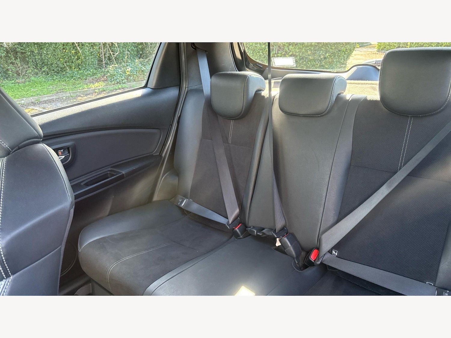 Used Toyota Yaris 2019 for sale - 77982371: Photo 24