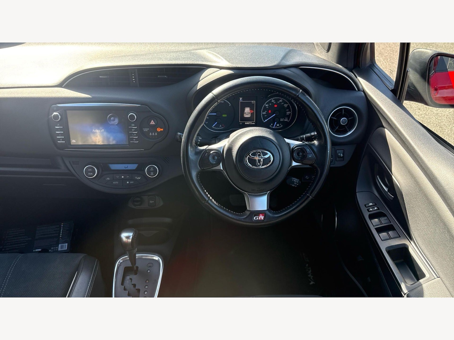 Used Toyota Yaris 2019 for sale - 77982371: Photo 7