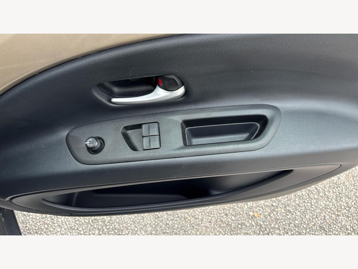 Used Toyota Aygo X 2024 for sale - 76381228: Photo 30