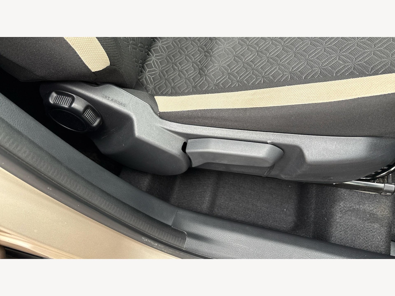 Used Toyota Aygo X 2024 for sale - 76381228: Photo 31