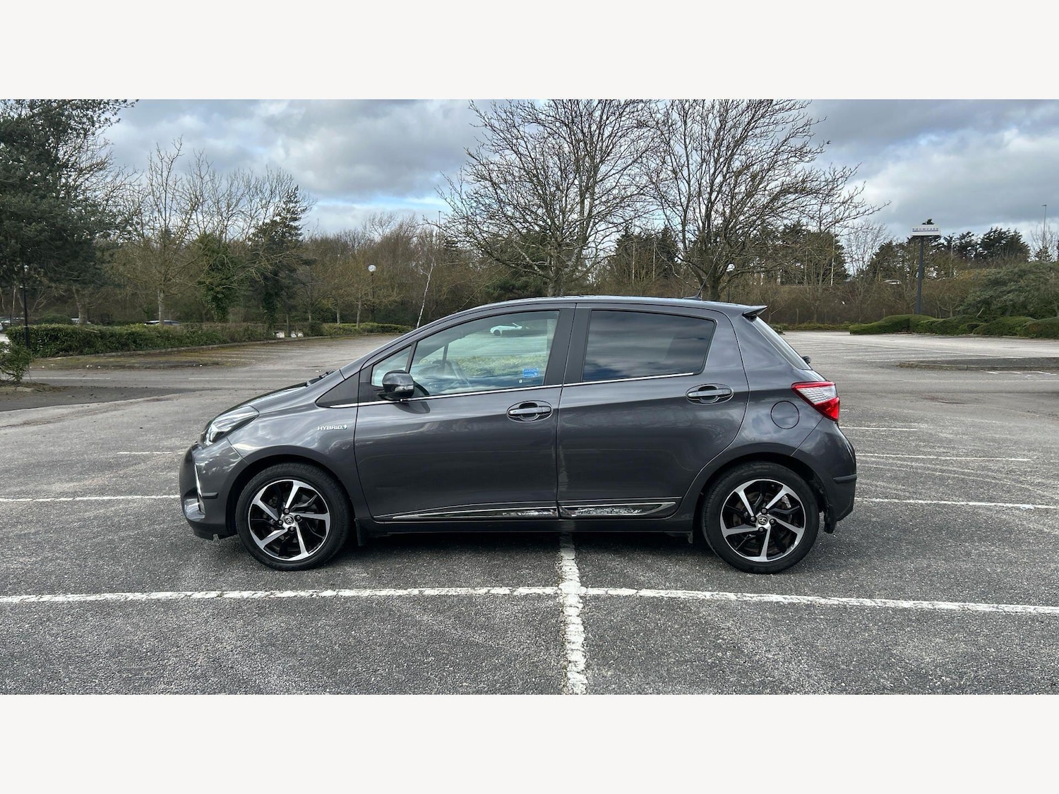 Used Toyota Yaris 2019 for sale - 77695358: Photo 19