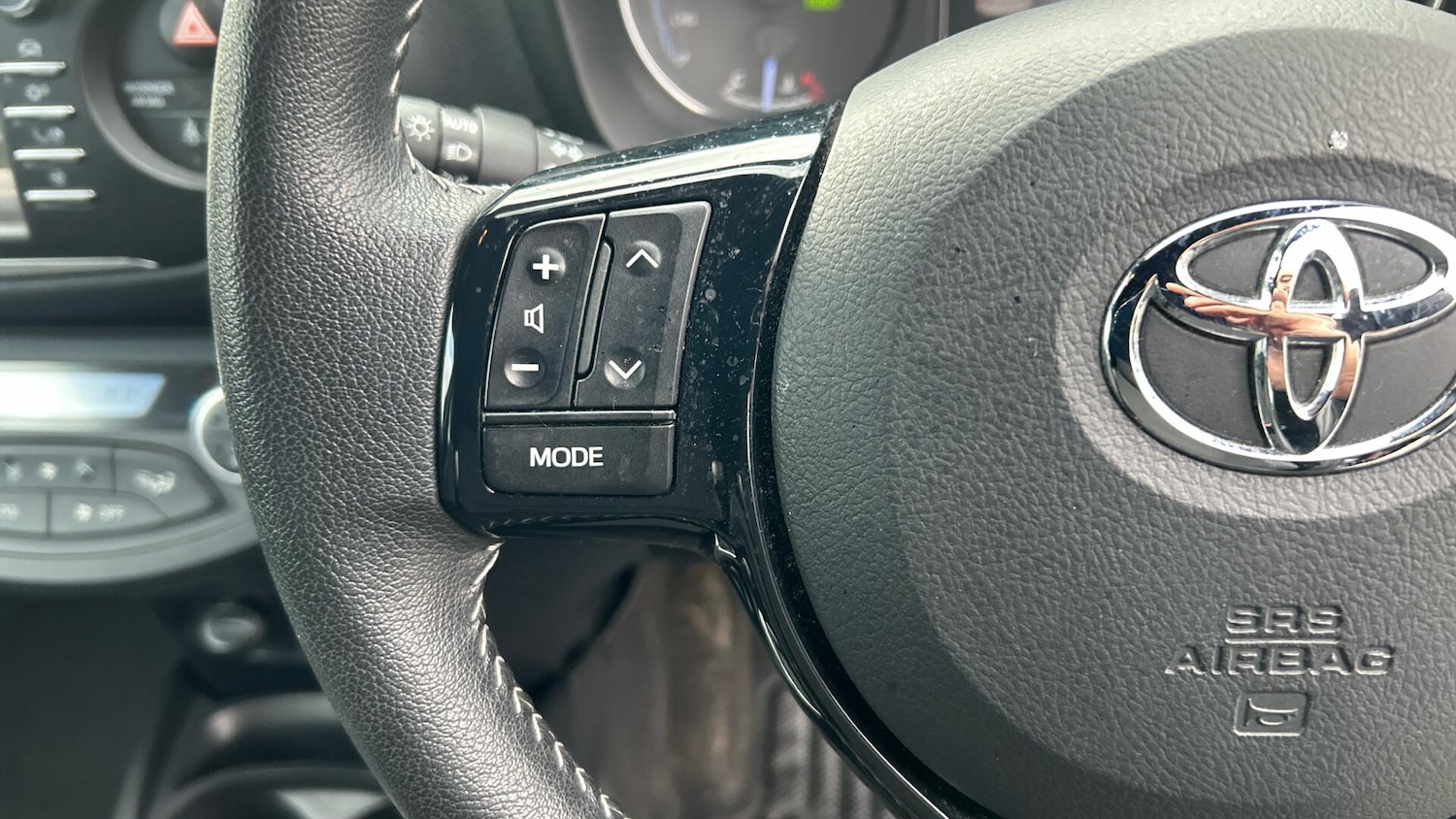 Used Toyota Yaris 2019 for sale - 77695358: Photo 33