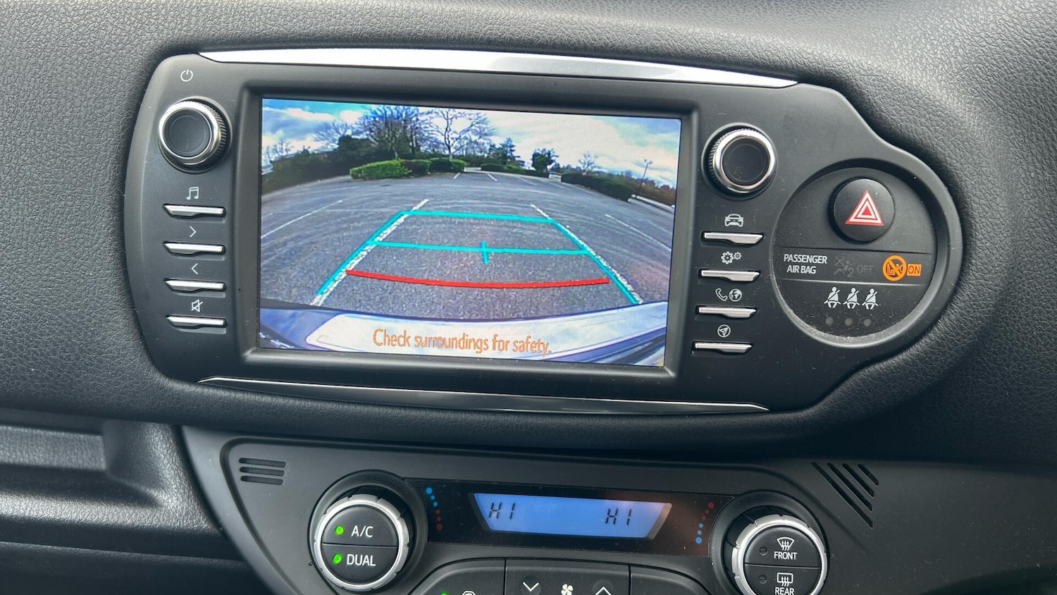 Used Toyota Yaris 2019 for sale - 77695358: Photo 35