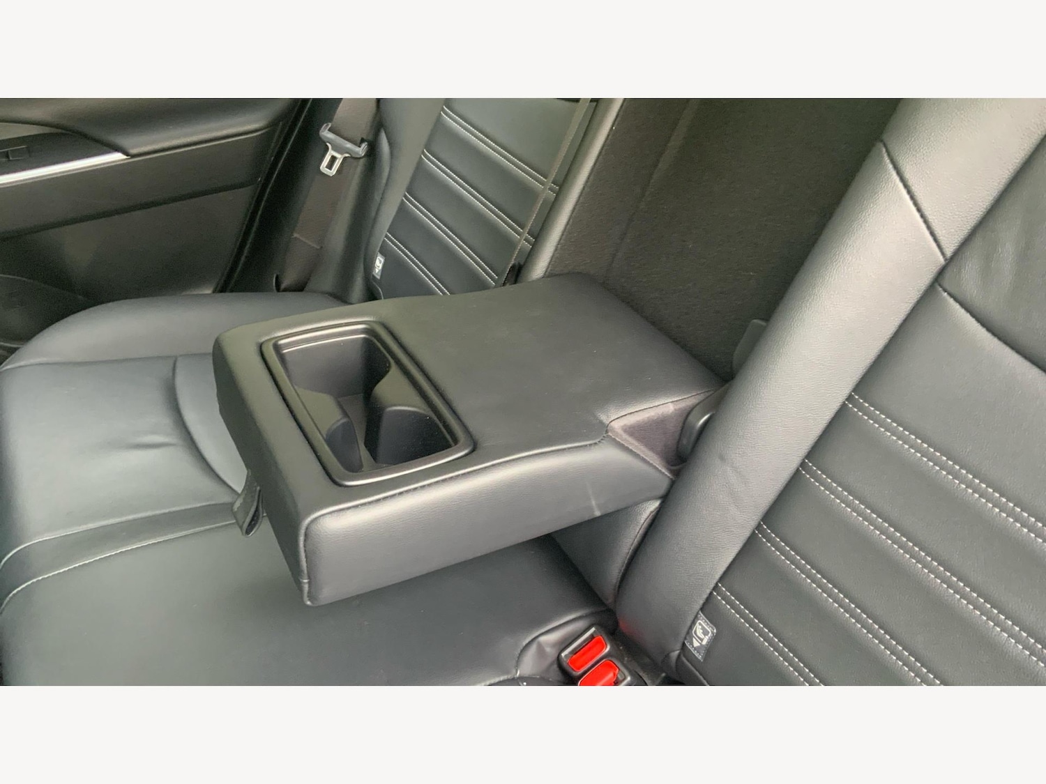 Used Toyota RAV4 2020 for sale - 76832432: Photo 30