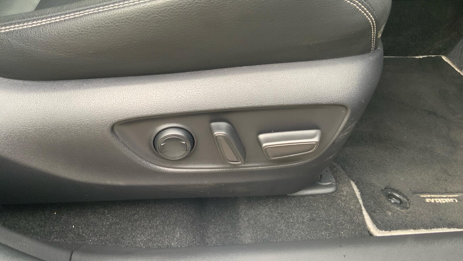 Used Toyota RAV4 2020 for sale - 76832432: Photo 35