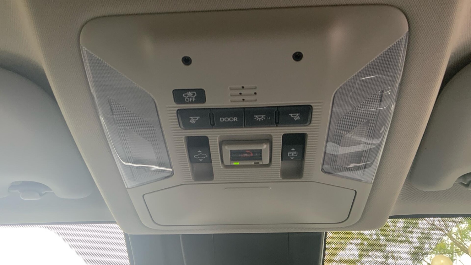 Used Toyota RAV4 2020 for sale - 76832432: Photo 41