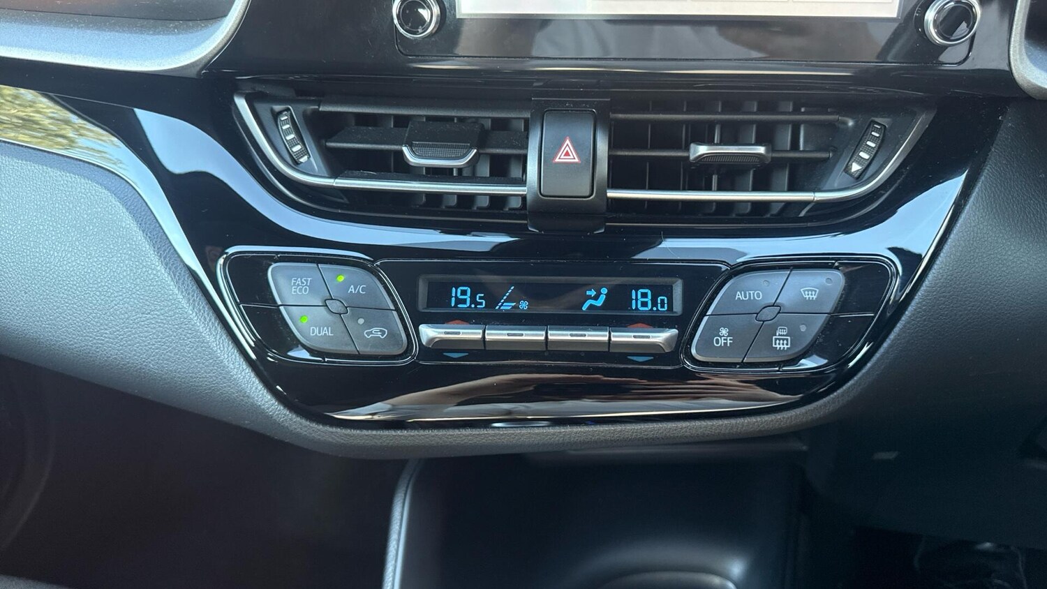 Used Toyota C-HR 2021 for sale - 78019109: Photo 36