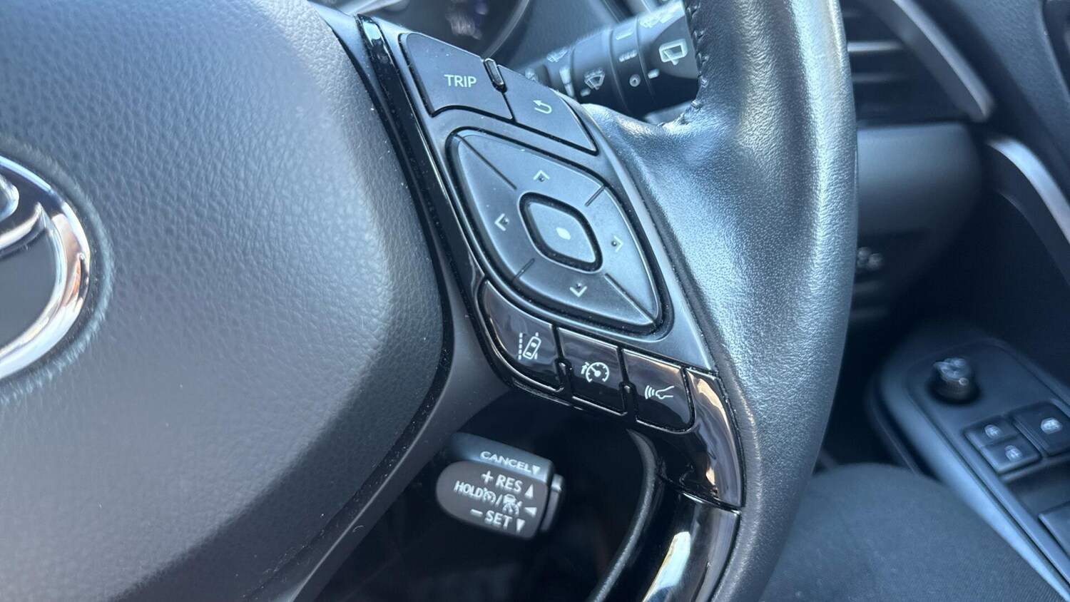 Used Toyota C-HR 2021 for sale - 78019109: Photo 37