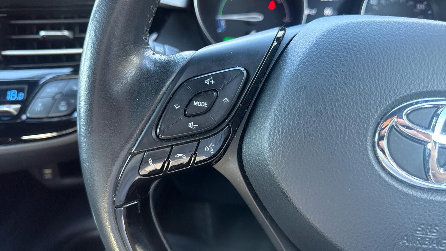 Used Toyota C-HR 2021 for sale - 78019109: Photo 38