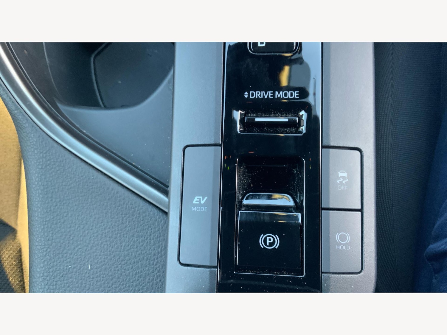 Used Toyota C-HR 2025 for sale - 77163328: Photo 22