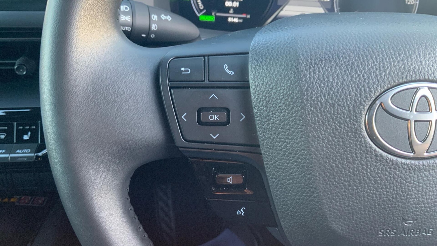 Used Toyota C-HR 2025 for sale - 77163328: Photo 32