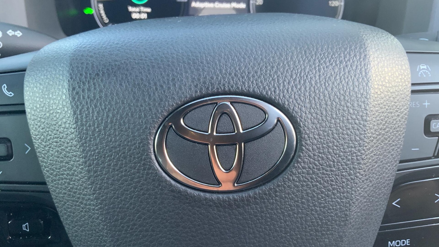 Used Toyota C-HR 2025 for sale - 77163328: Photo 33