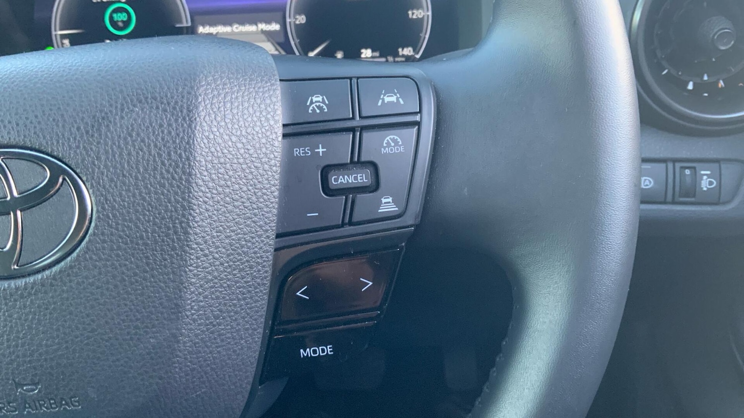 Used Toyota C-HR 2025 for sale - 77163328: Photo 34