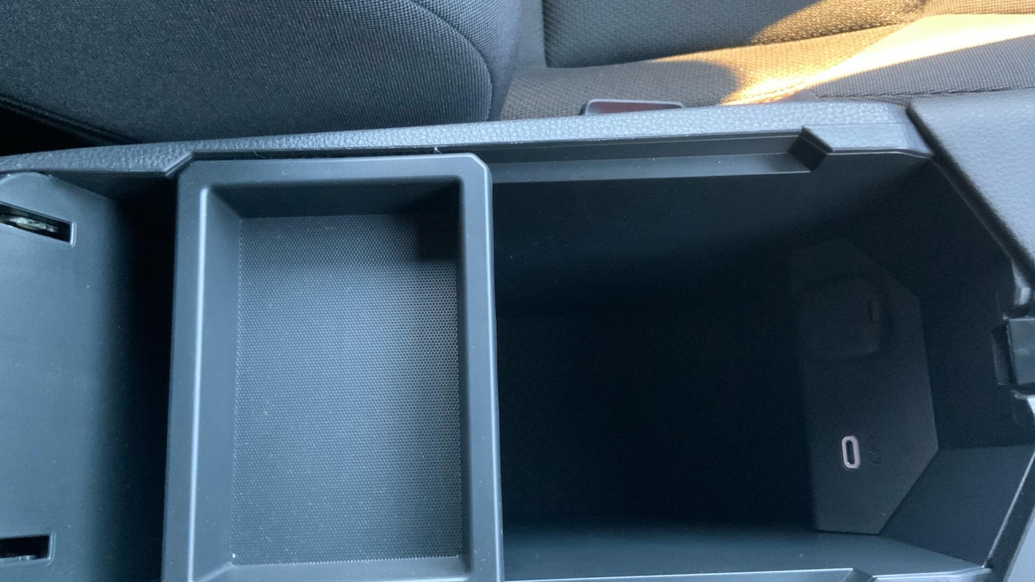 Used Toyota C-HR 2025 for sale - 77163328: Photo 41