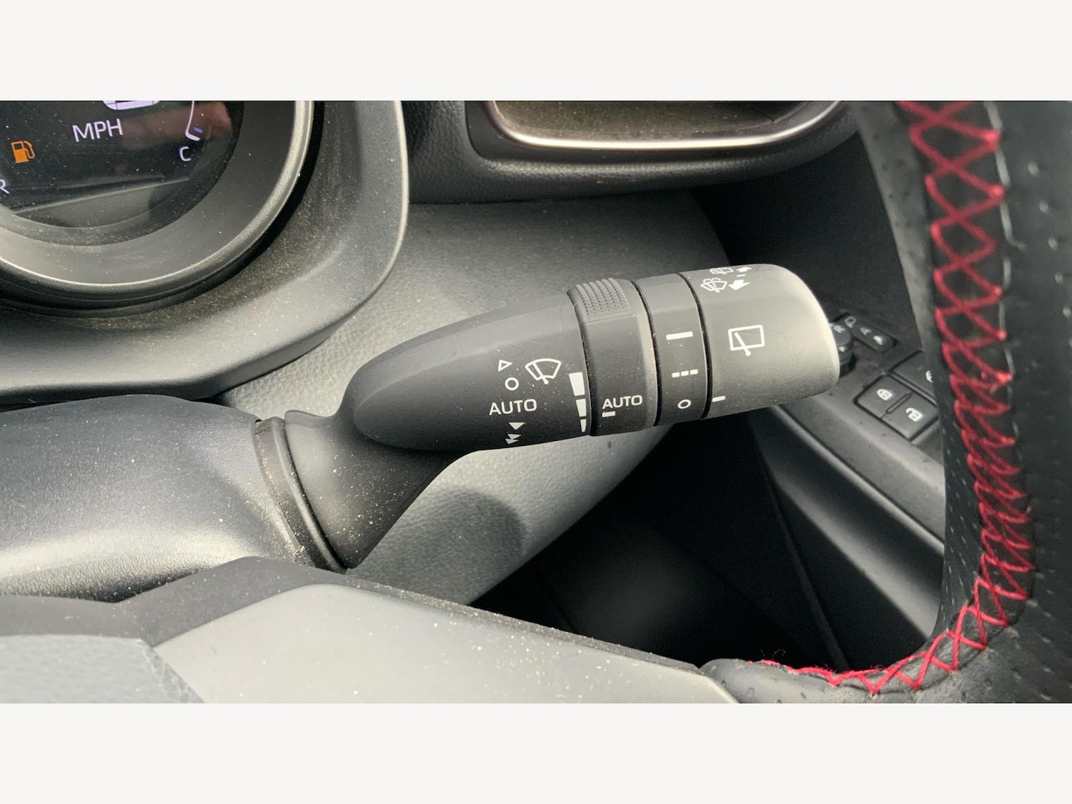 Used Toyota Yaris for sale - 77599143: Photo 31