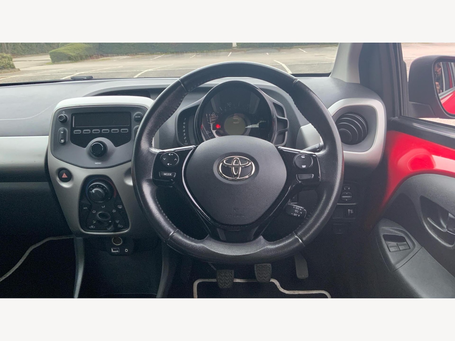Used Toyota AYGO 2016 for sale - 77387604: Photo 10