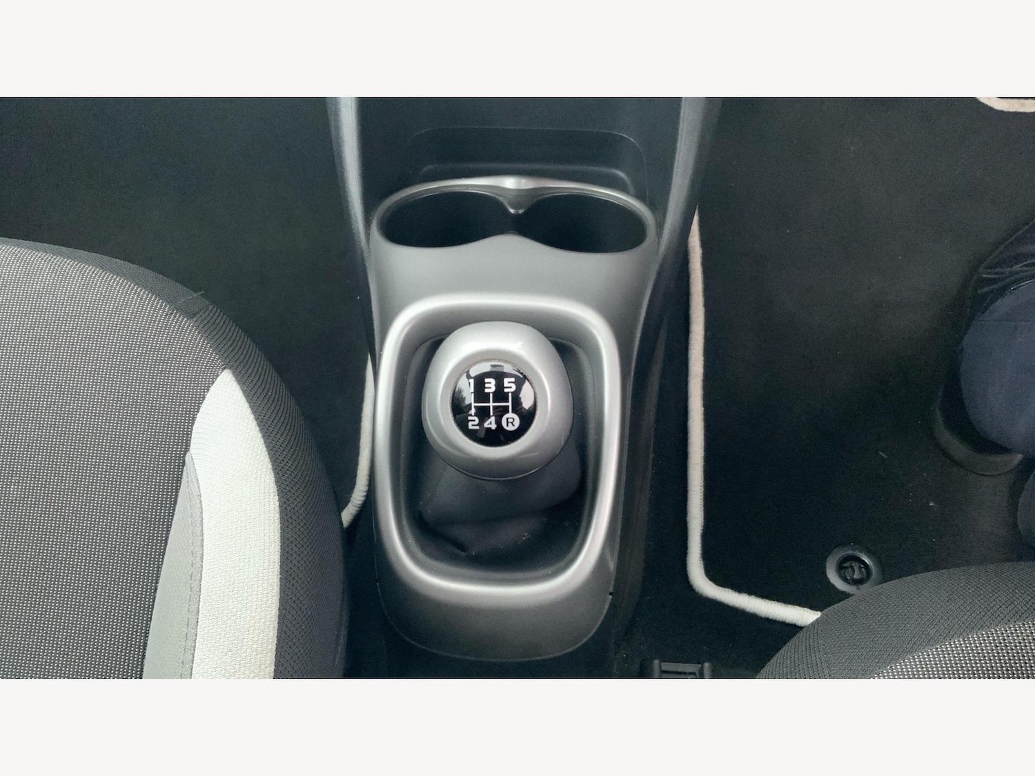 Used Toyota AYGO 2016 for sale - 77387604: Photo 22