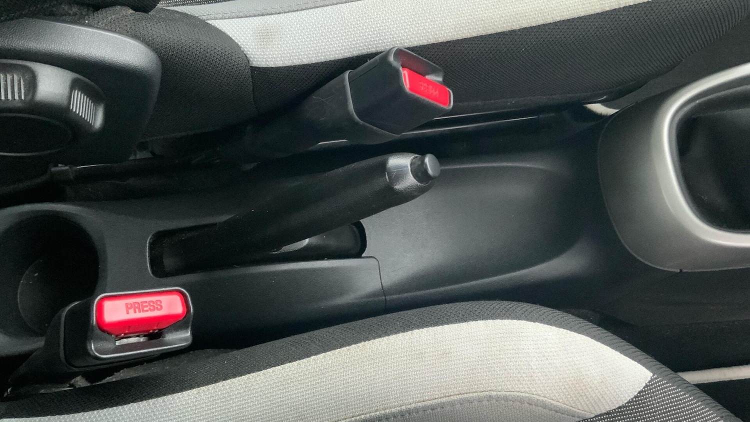 Used Toyota AYGO 2016 for sale - 77387604: Photo 38