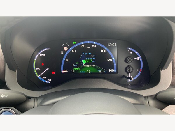 Used Toyota Yaris Cross 2023 for sale - 76227171: Photo 11