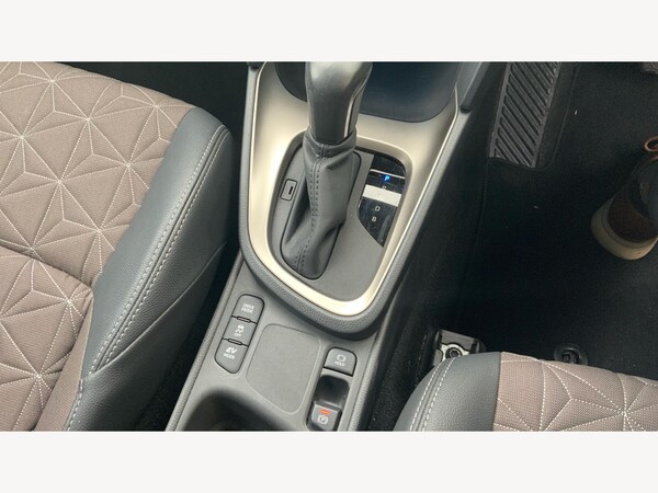 Used Toyota Yaris Cross 2023 for sale - 76227171: Photo 37