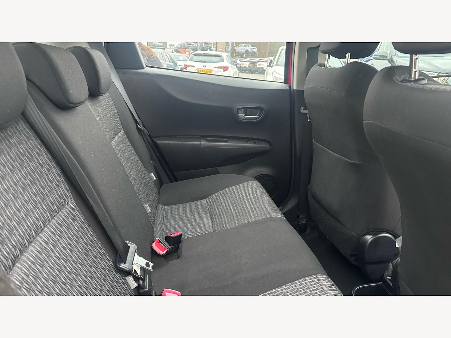 Used Toyota Yaris 2014 for sale - 77156352: Photo 14