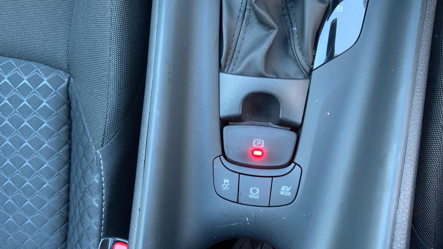 Used Toyota C-HR 2022 for sale - 77559031: Photo 32