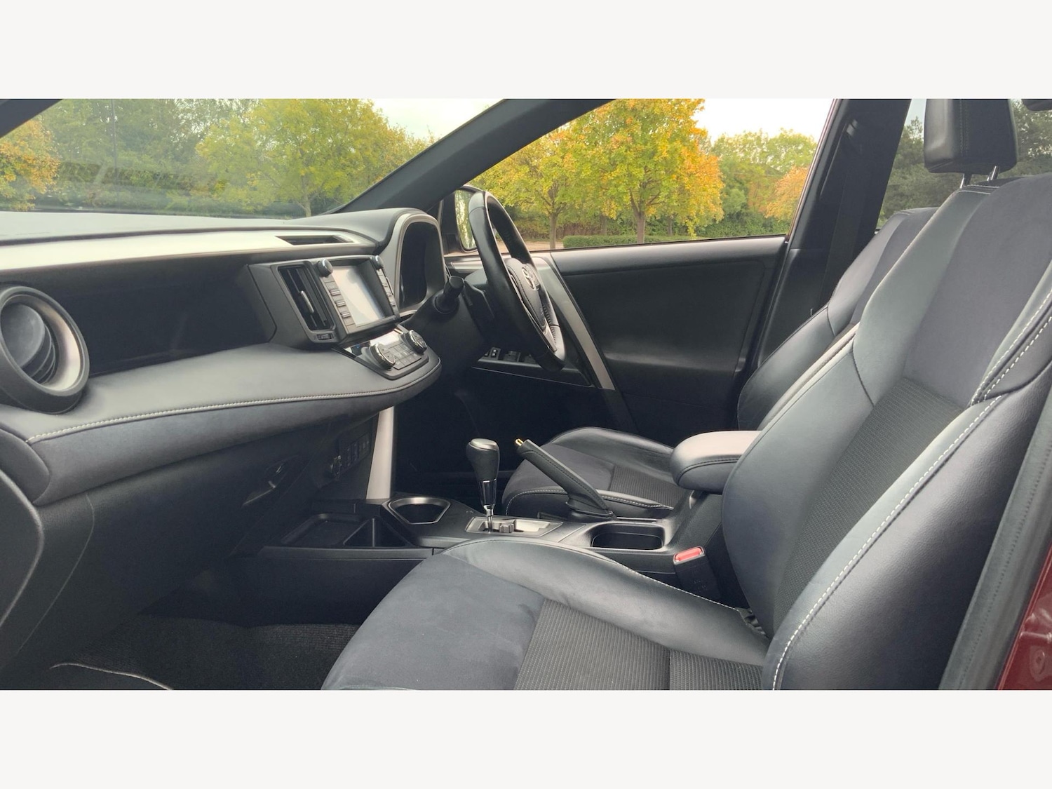 Used Toyota RAV4 2016 for sale - 76175279: Photo 12