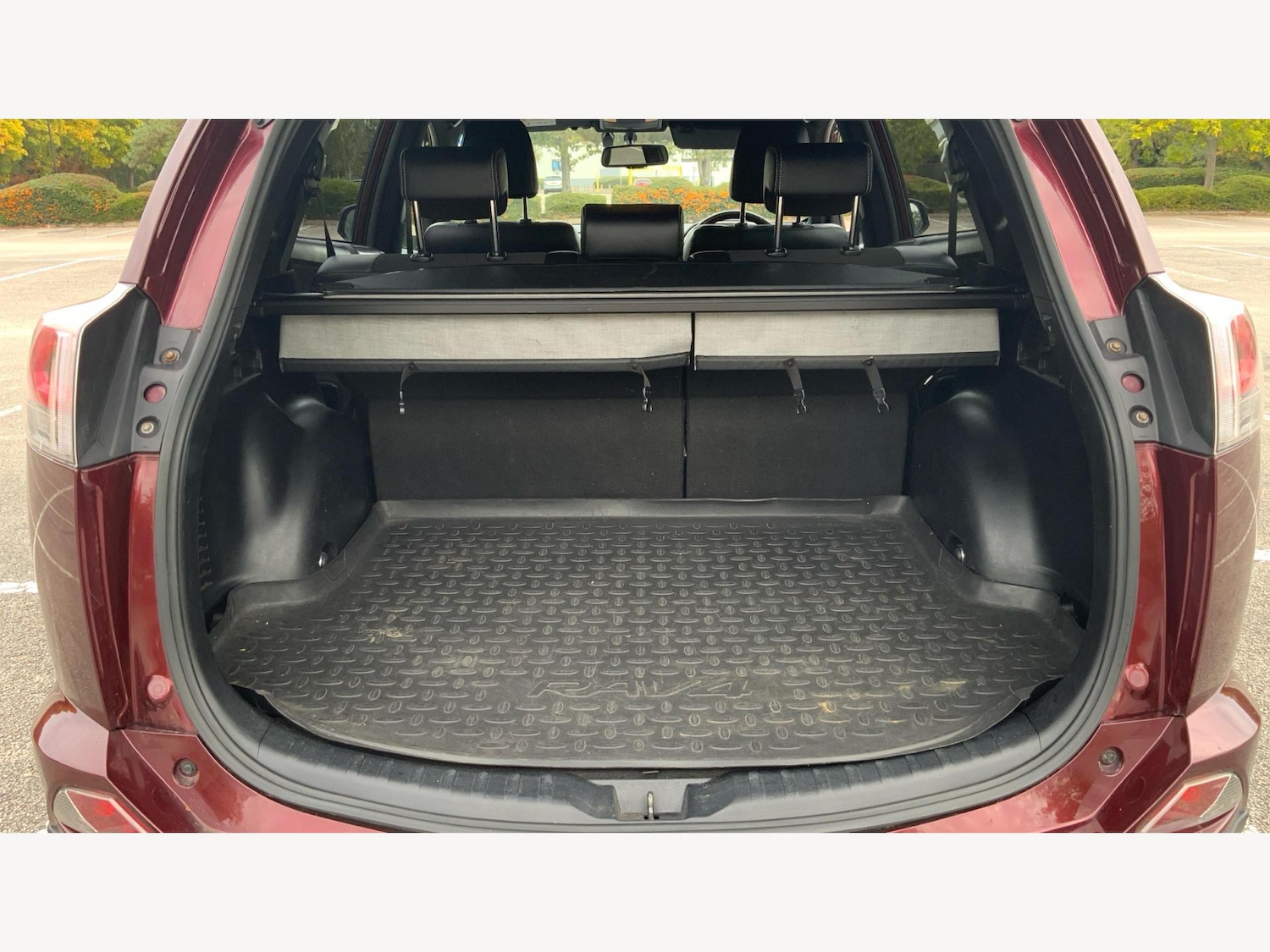 Used Toyota RAV4 2016 for sale - 76175279: Photo 16