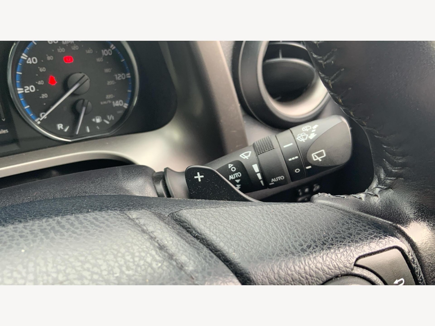 Used Toyota RAV4 2016 for sale - 76175279: Photo 42