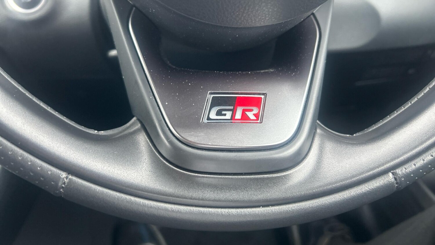 Used Toyota Yaris 2022 for sale - 77469365: Photo 38