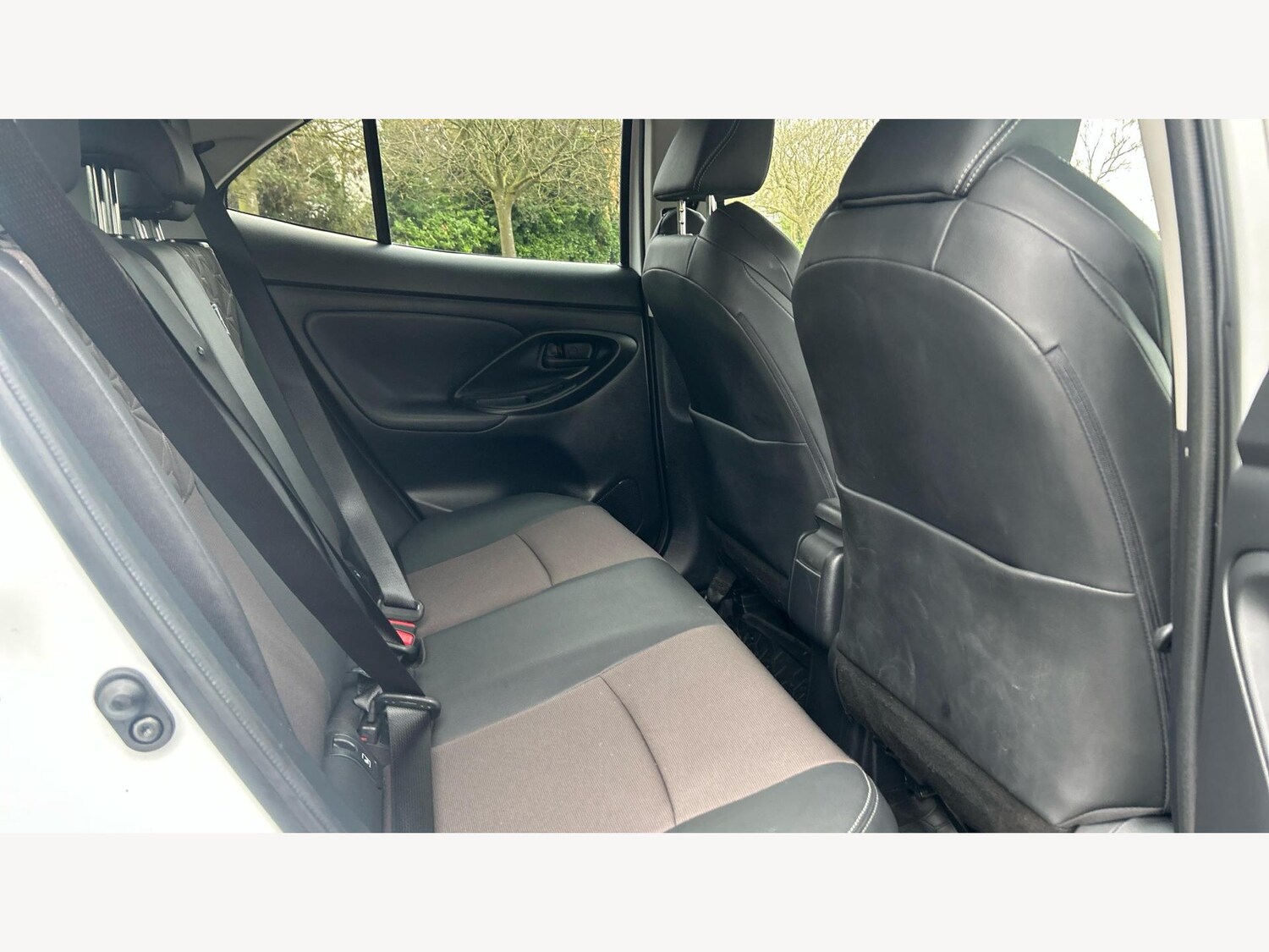 Used Toyota Yaris Cross 2023 for sale - 77440505: Photo 14