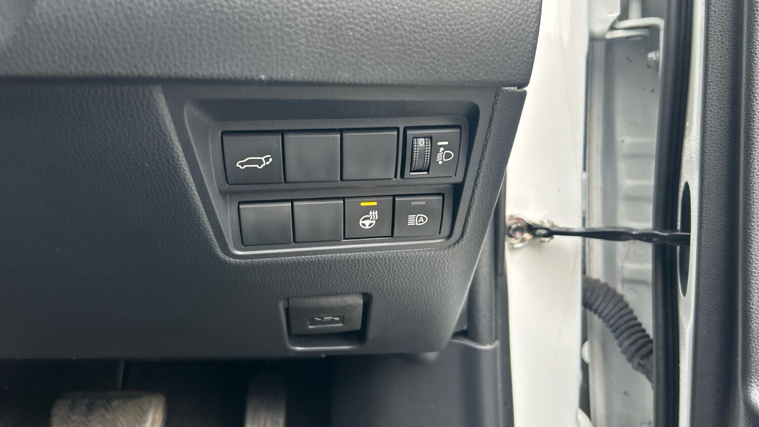 Used Toyota Yaris Cross 2023 for sale - 77440505: Photo 32