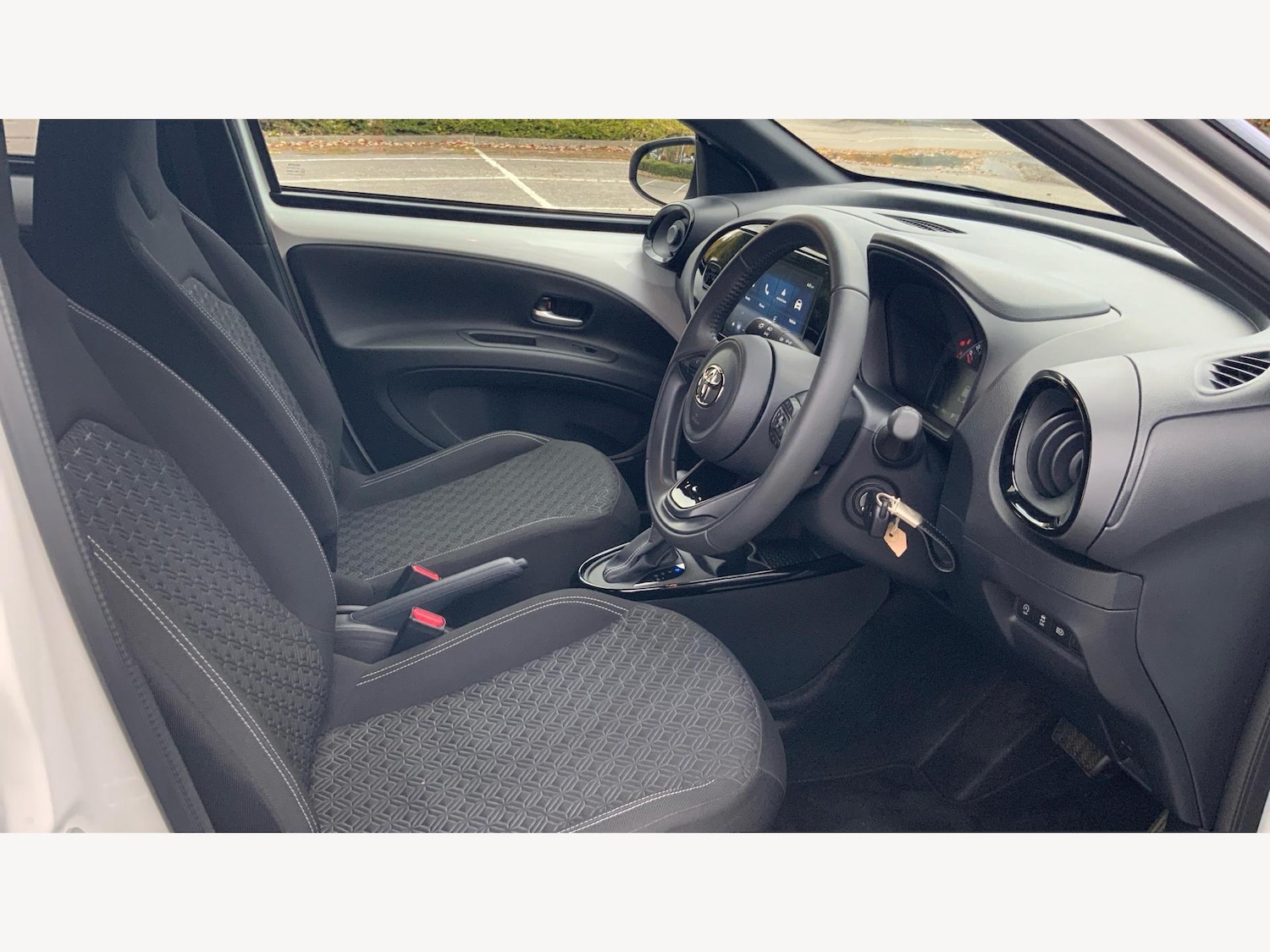 Used Toyota Aygo X 2024 for sale - 76377668: Photo 13