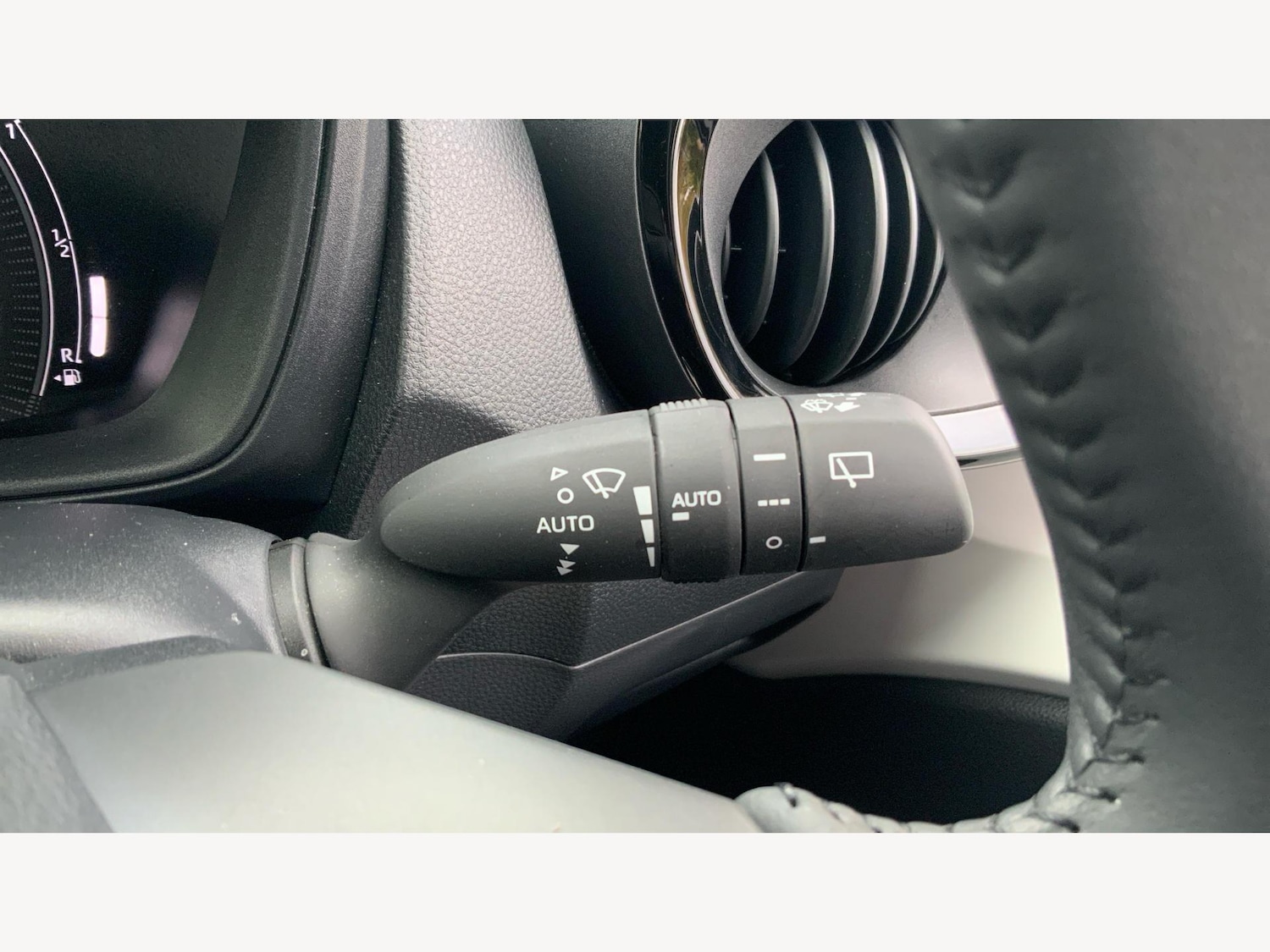 Used Toyota Aygo X 2024 for sale - 76377668: Photo 27