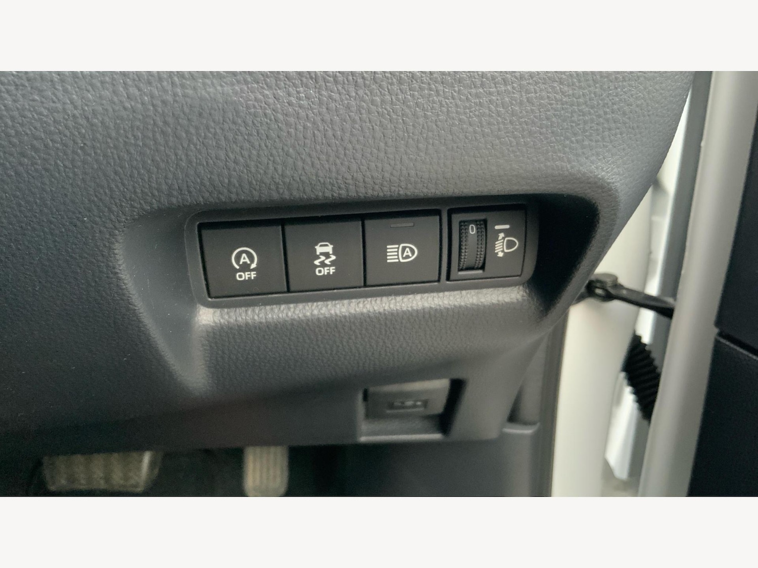 Used Toyota Aygo X 2024 for sale - 76377668: Photo 30