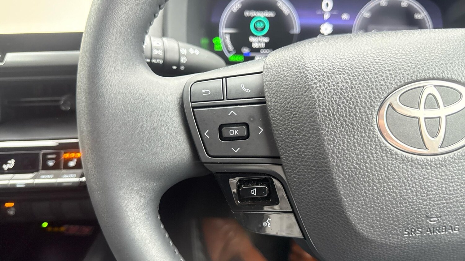 Used Toyota C-HR 2024 for sale - 77783962: Photo 41