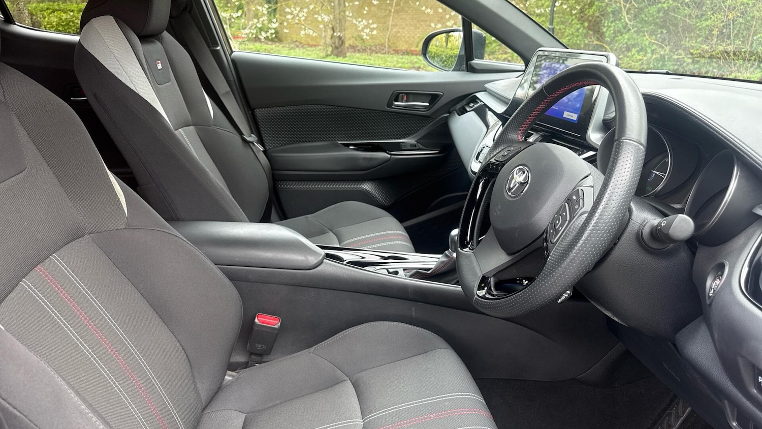 Used Toyota C-HR 2023 for sale - 78141486: Photo 12