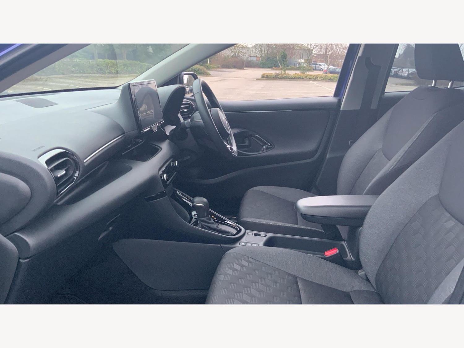 Used Toyota Yaris 2024 for sale - 77454808: Photo 12