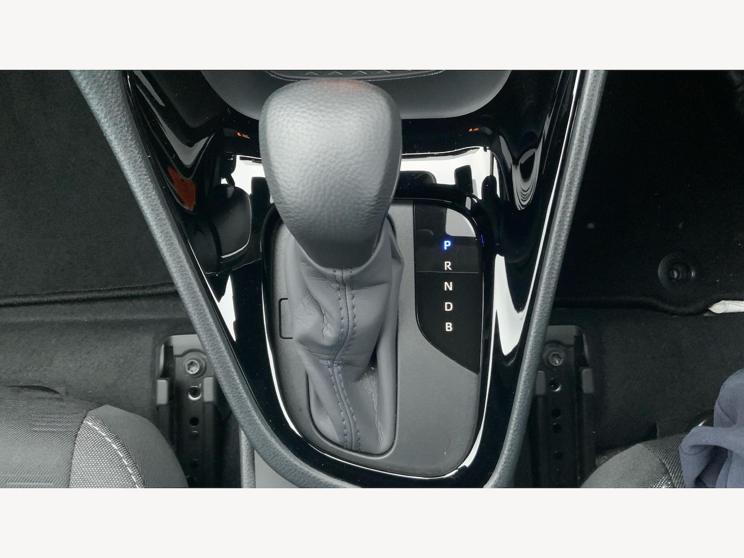 Used Toyota Yaris 2024 for sale - 77454808: Photo 24