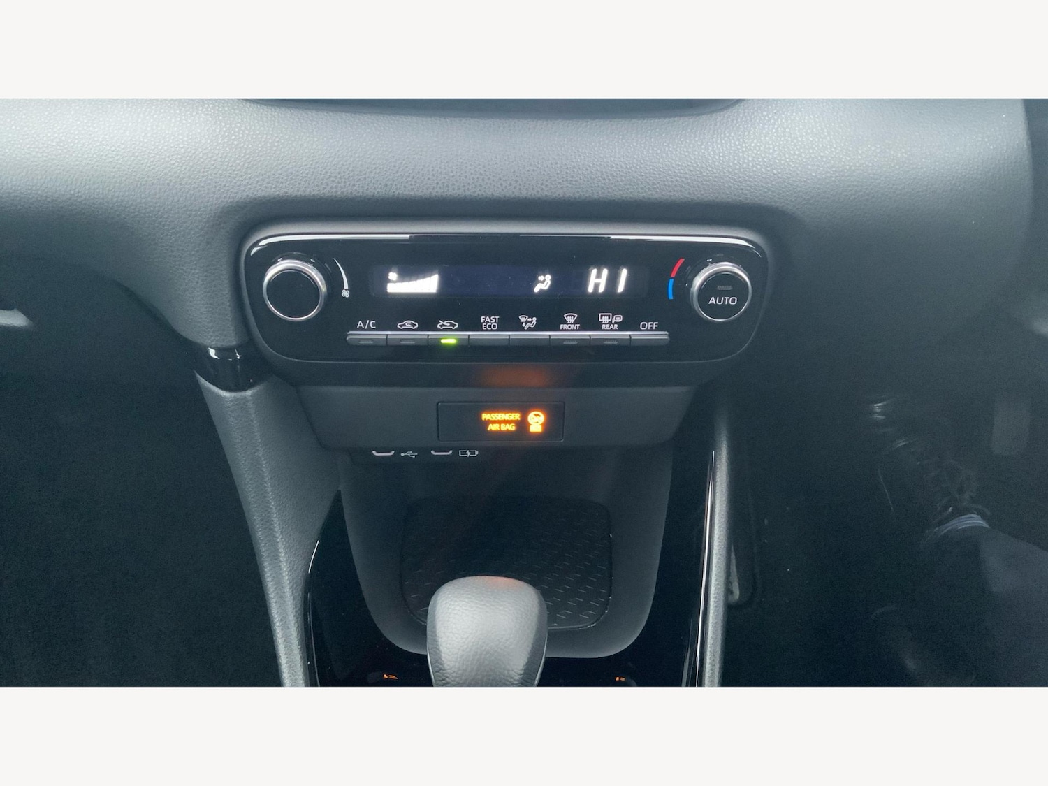 Used Toyota Yaris 2024 for sale - 77454808: Photo 25