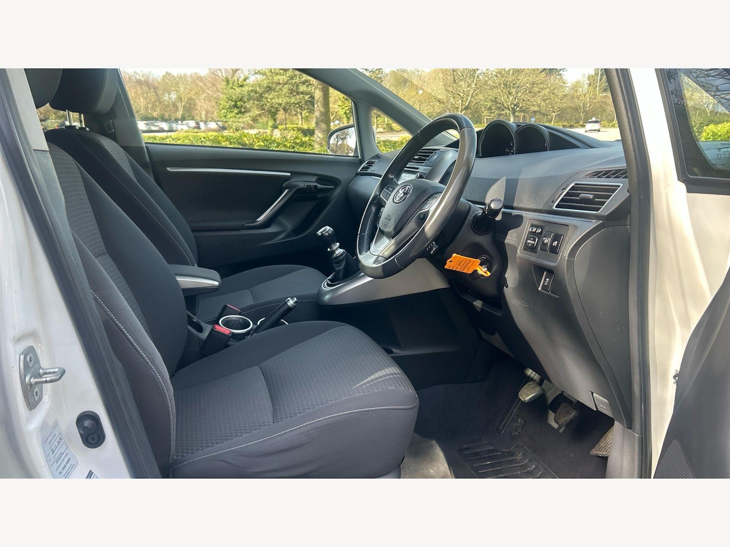 Used Toyota Verso 2015 for sale - 77738064: Photo 13